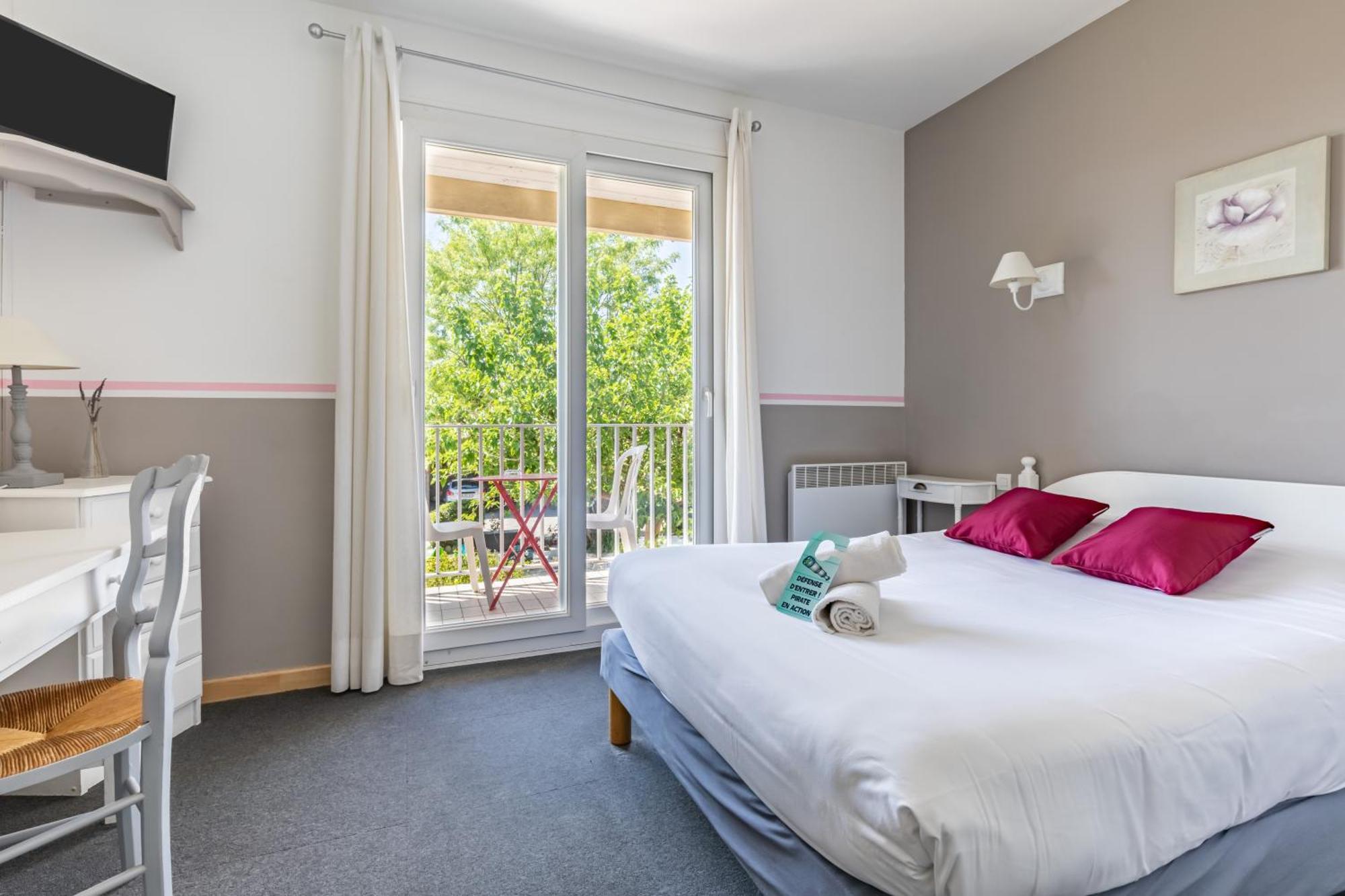 Hotel Les Vieux Acacias Queyrac 외부 사진